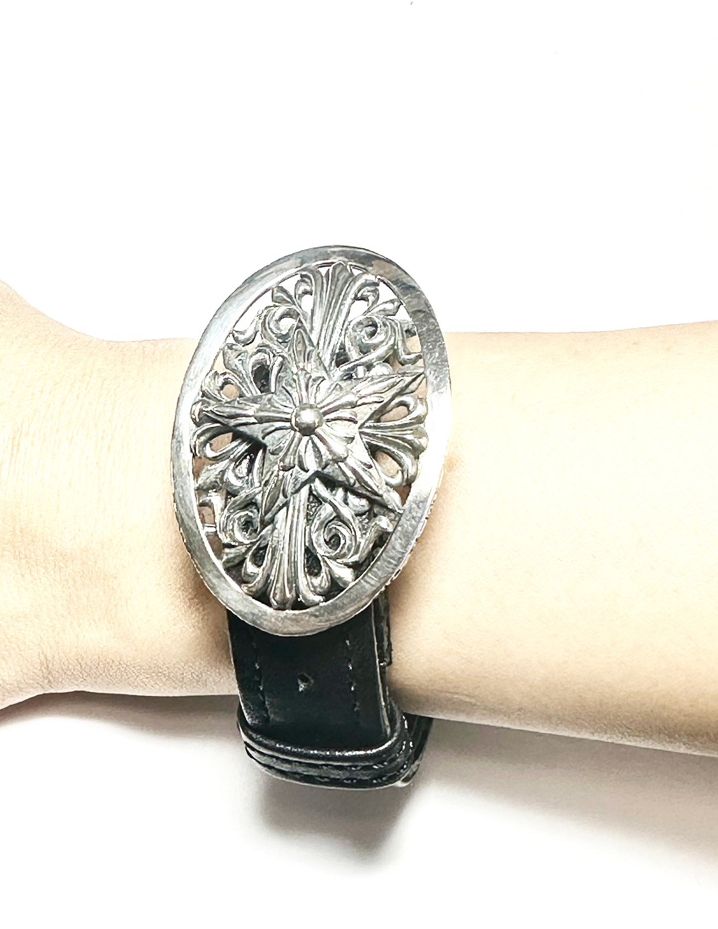 A&G SILVER MINI BUCKLE LEATHER BRACELET【3営業日発送】