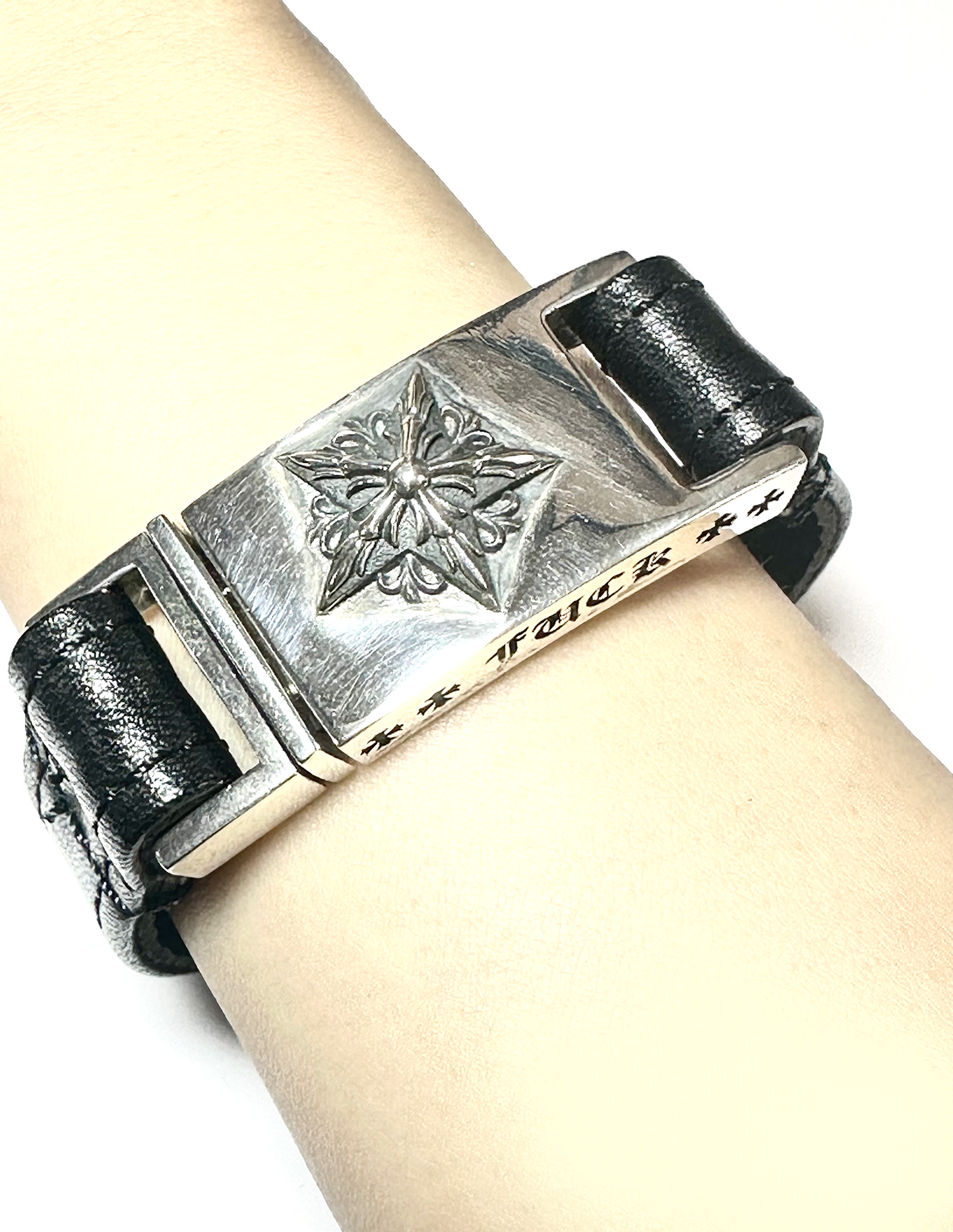 A&G STAR ID LEATHER BRACELET【3営業日発送】
