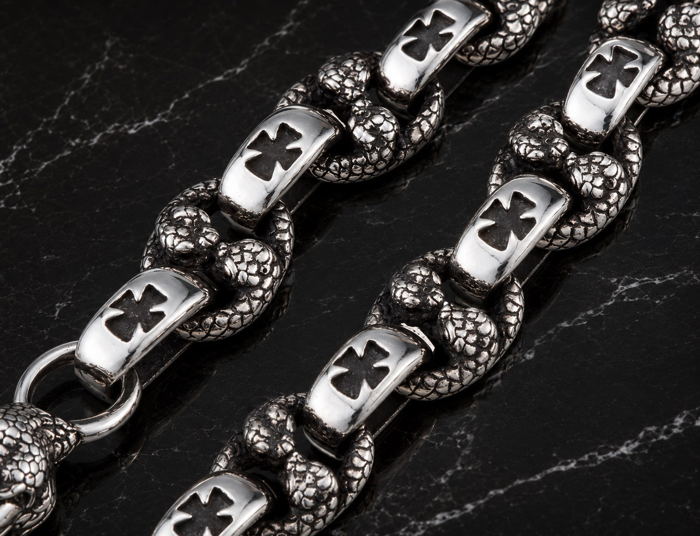A&amp;G VIPER WALLET CHAIN ​​[Ships within 3 business days]