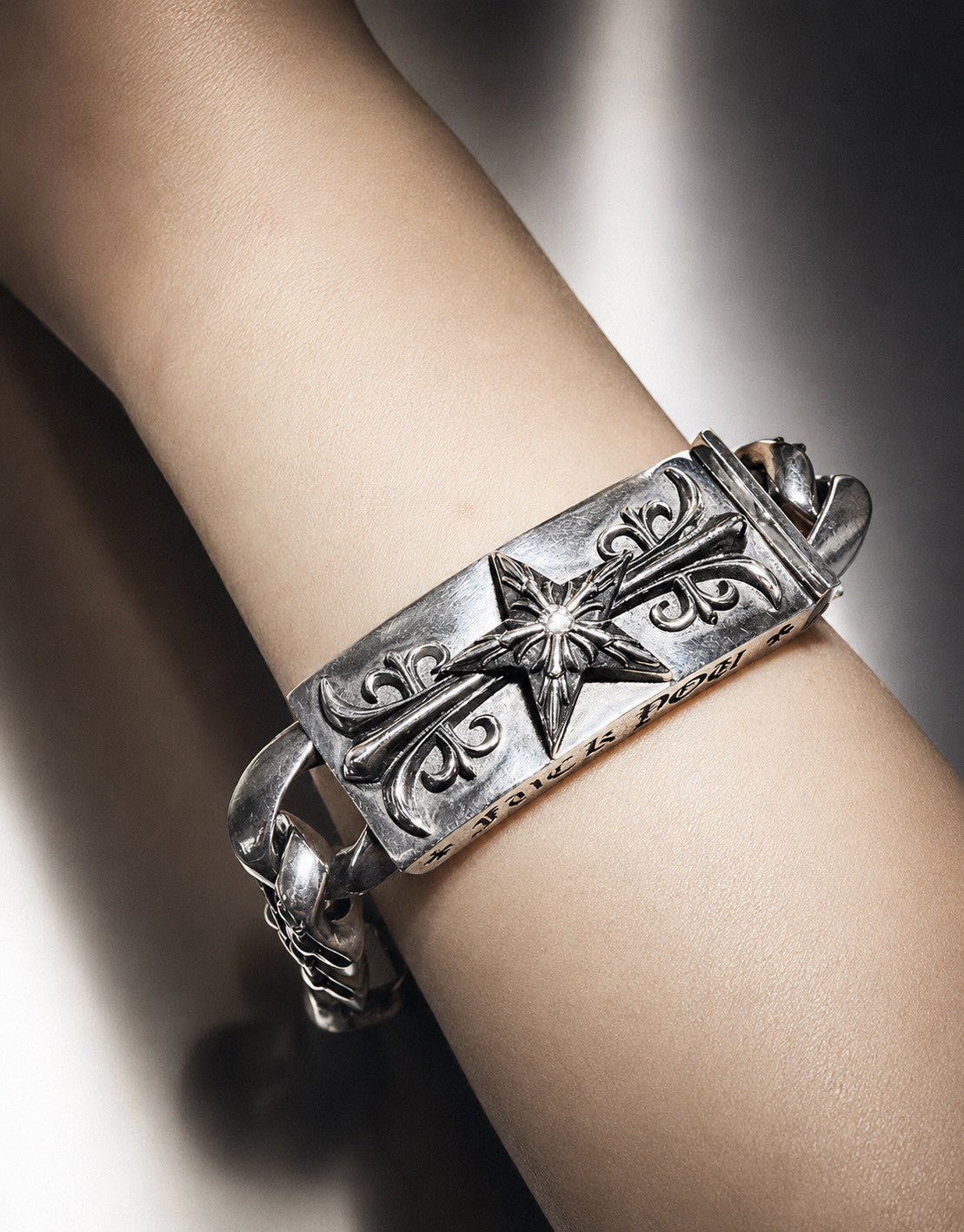 A&amp;G STAR FLORAL ID BRACELET/DIAMOND [Ships in 3 business days]